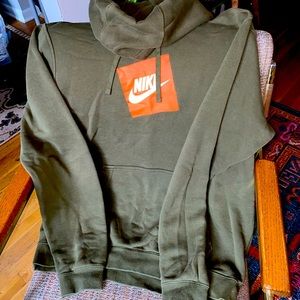 Medium dark olive green / orange Nike box hoodie .